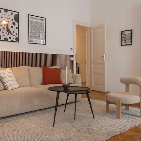 Josef'S Home I Premium Apartment In Ideal Location Wien Exteriör bild