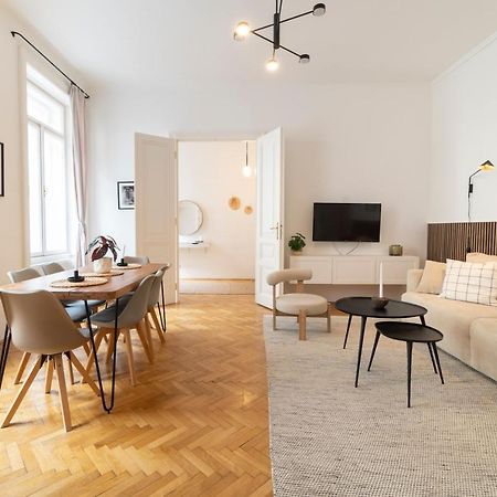 Josef'S Home I Premium Apartment In Ideal Location Wien Exteriör bild