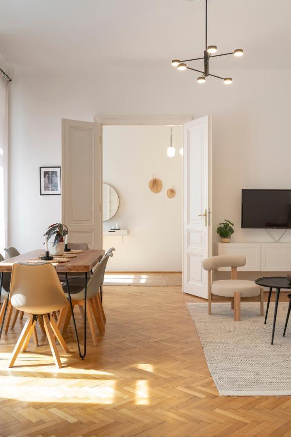 Josef'S Home I Premium Apartment In Ideal Location Wien Exteriör bild