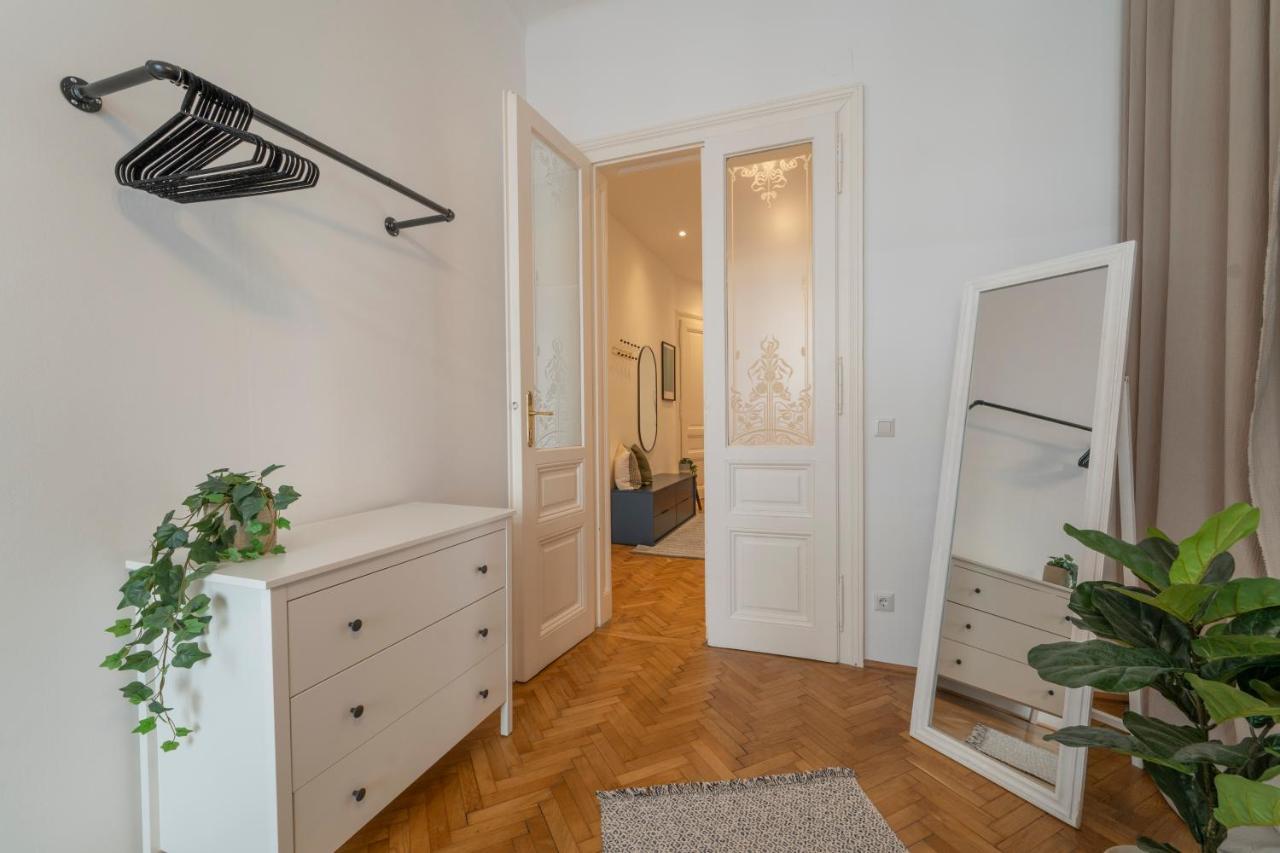 Josef'S Home I Premium Apartment In Ideal Location Wien Exteriör bild